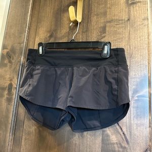 Lululemon speed up short low rise 2.5